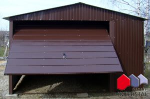 Garaż blaszany 4x6 brąz poziomy panel na bramie