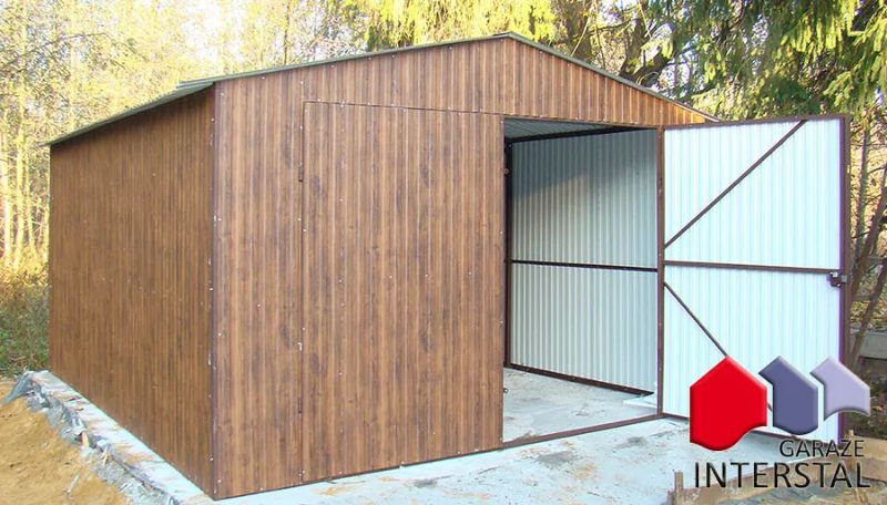 nowoczesny, blaszany garaż